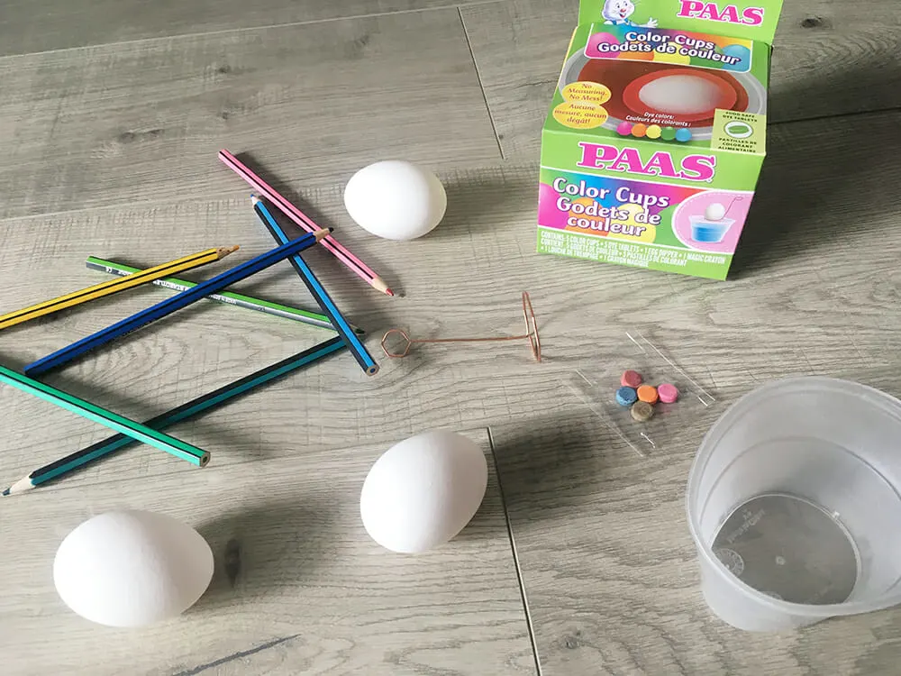 Decorating Easter Eggs for dog lovers | Kol's Notes the DIY Dog
